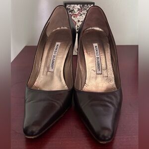 DEEP PURPLE MANOLO BLAHNIK HEEL IN SIZE 35